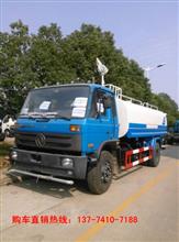 百色灑水車與油罐車 城市運(yùn)行與工業(yè)運(yùn)輸?shù)囊曈X(jué)記錄