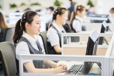 大金空調(diào)榮獲2019年度“全國(guó)政府采購(gòu)空調(diào)十大領(lǐng)軍品牌”榮譽(yù)，彰顯卓越品質(zhì)與專業(yè)服務(wù)